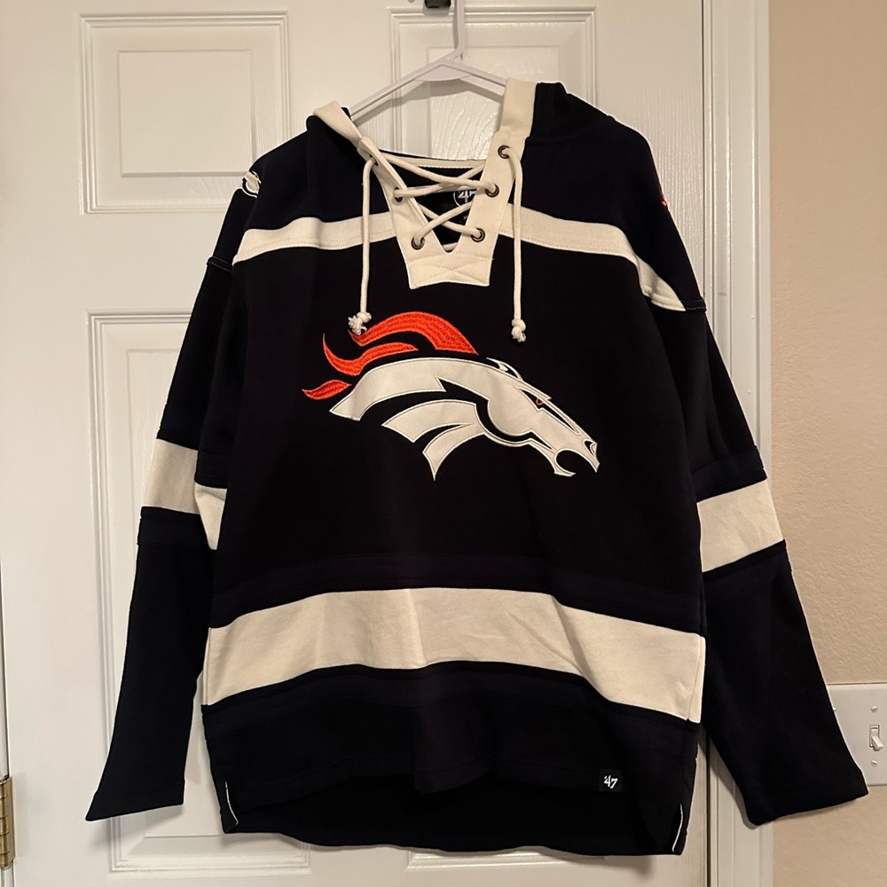 BRONCO HOCKEY HOODIE OVER SIZED